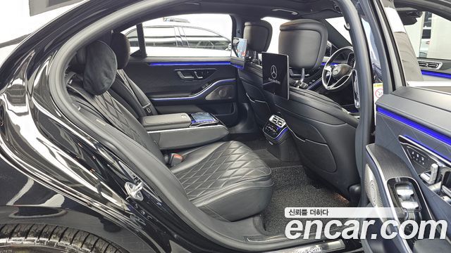 Mercedes-Benz S-Class 2022 — photo 18
