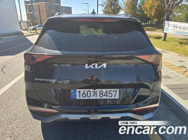 Kia Sportage 2023 — photo 2