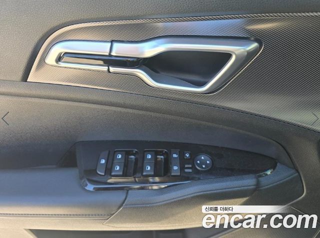 Kia Sportage 2023 — photo 7