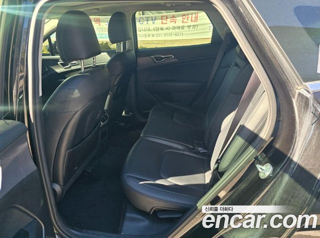 Kia Sportage 2023 — photo 10