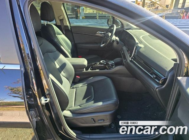 Kia Sportage 2023 — photo 11