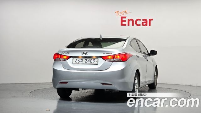 Hyundai AVANTE 2011 — photo 4