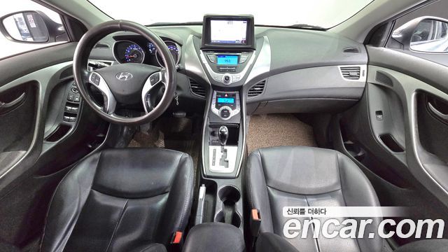 Hyundai AVANTE 2011 — photo 7