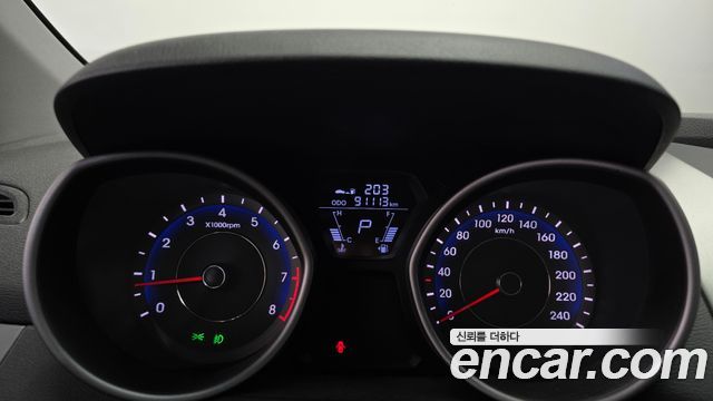 Hyundai AVANTE 2011 — photo 8
