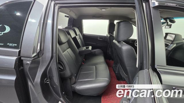 KG Mobility KORANDO 2016 — photo 32