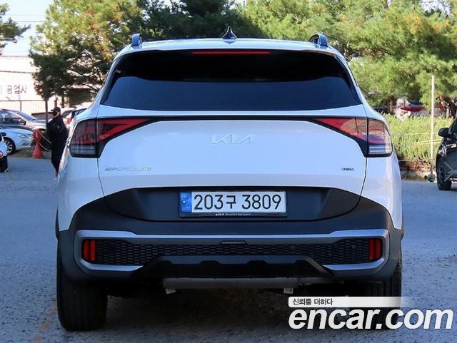 Kia Sportage 2023 — photo 4