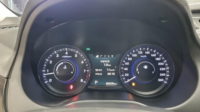 Hyundai Grandeur 2015 — photo 8