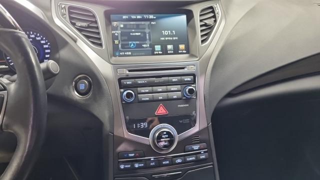 Hyundai Grandeur 2015 — photo 13