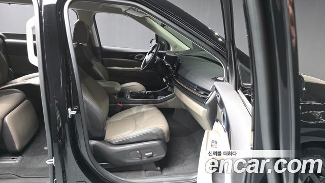 Kia Canival 2025 — photo 17