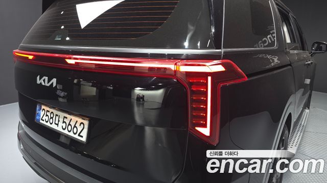 Kia Canival 2025 — photo 9