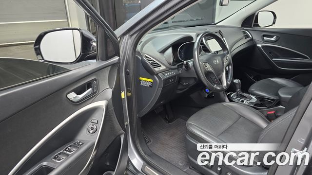 Hyundai Santafe 2016 — photo 13