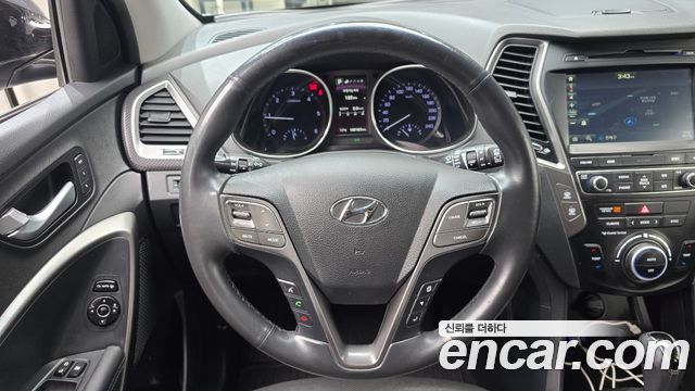Hyundai Santafe 2016 — photo 19