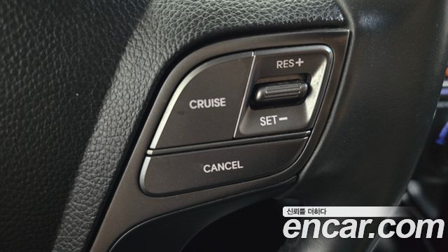 Hyundai Santafe 2016 — photo 23