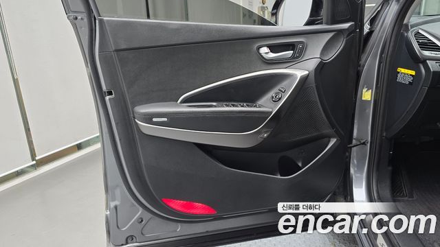 Hyundai Santafe 2016 — photo 14