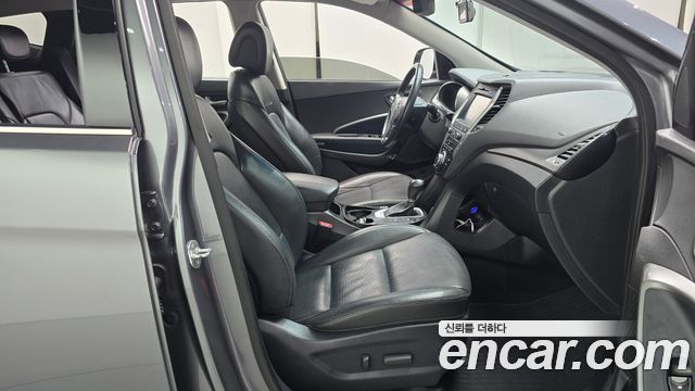 Hyundai Santafe 2016 — photo 16