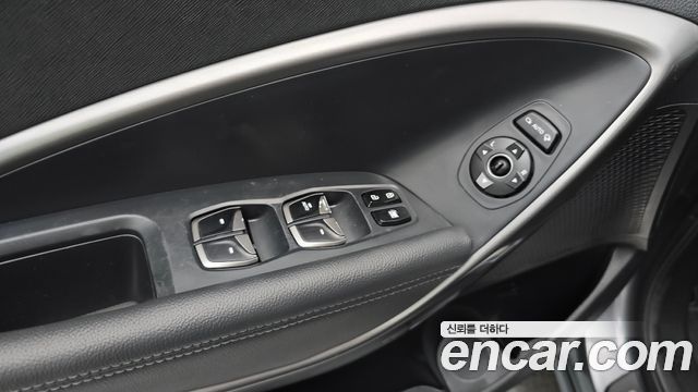 Hyundai Santafe 2016 — photo 27