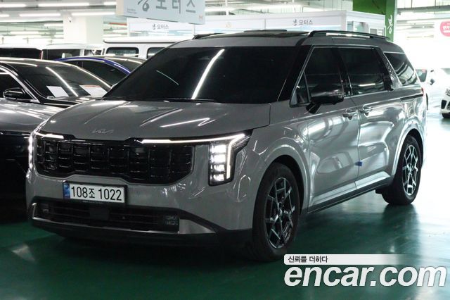 Kia Canival 2025 — photo 2