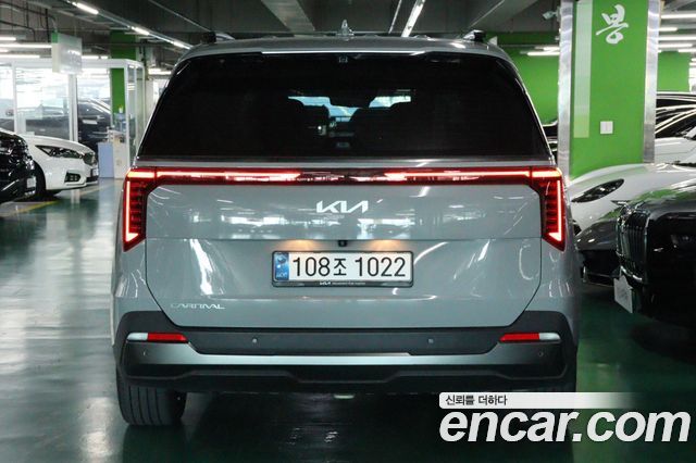 Kia Canival 2025 — photo 4