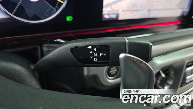 Mercedes-Benz G-Class 2021 — photo 12