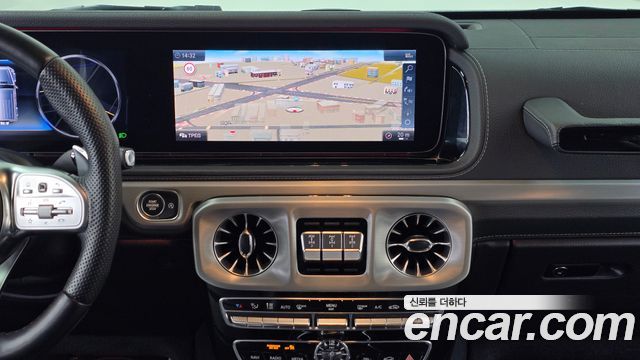 Mercedes-Benz G-Class 2021 — photo 18