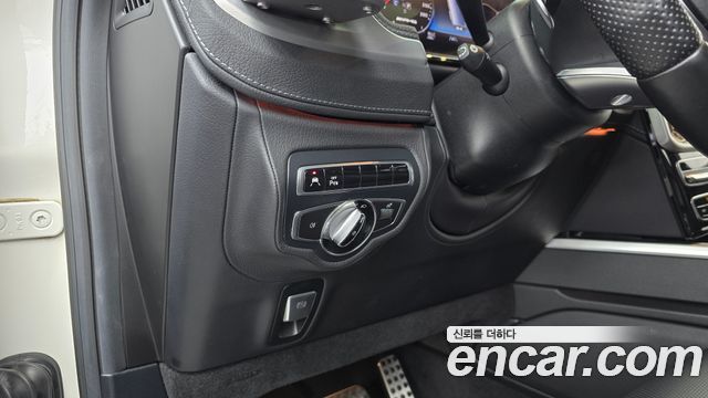 Mercedes-Benz G-Class 2021 — photo 25
