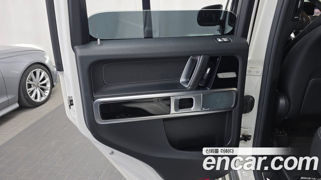 Mercedes-Benz G-Class 2021 — photo 15