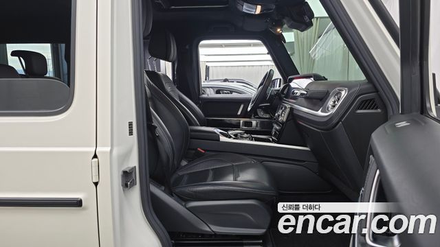 Mercedes-Benz G-Class 2021 — photo 16