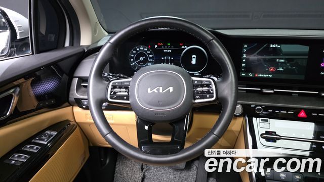 Kia Canival 2023 — photo 19