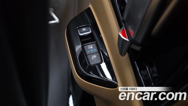 Kia Canival 2023 — photo 24