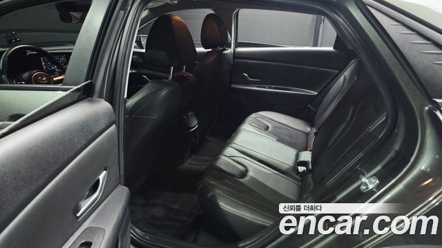 Hyundai AVANTE 2023 — photo 18