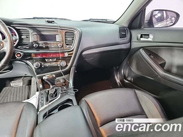 Kia K5 2015 — photo 10
