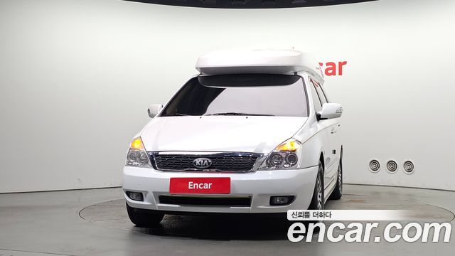 Kia Canival 2013 — photo 3