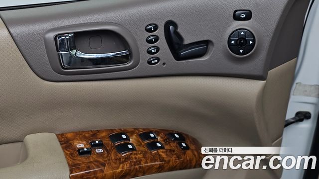 Kia Canival 2013 — photo 12