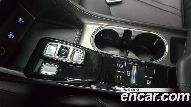 Hyundai Sonata 2022 — photo 12