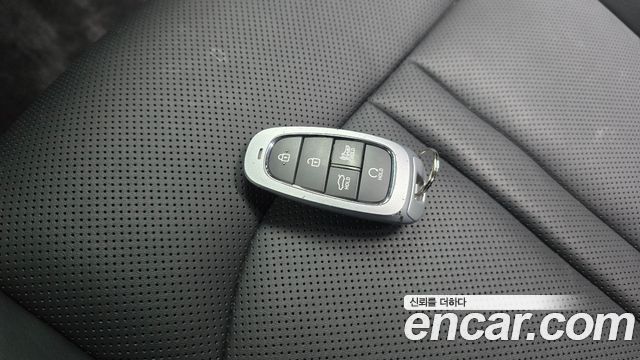 Hyundai Sonata 2022 — photo 21