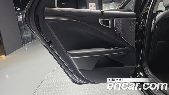 Kia K8 2022 — photo 15