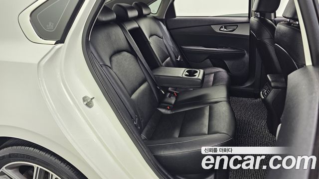 Kia K3 2019 — photo 11