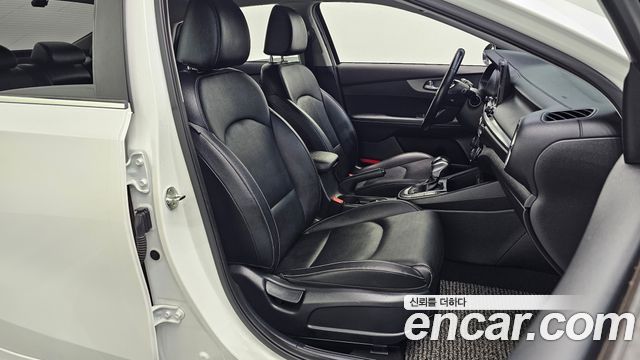 Kia K3 2019 — photo 12
