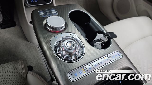 Genesis GV60 2022 — photo 12