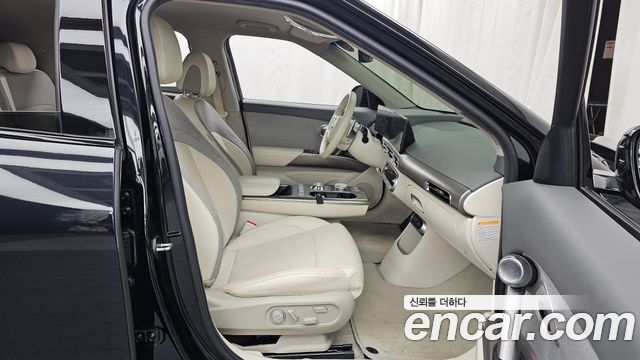 Genesis GV60 2022 — photo 17