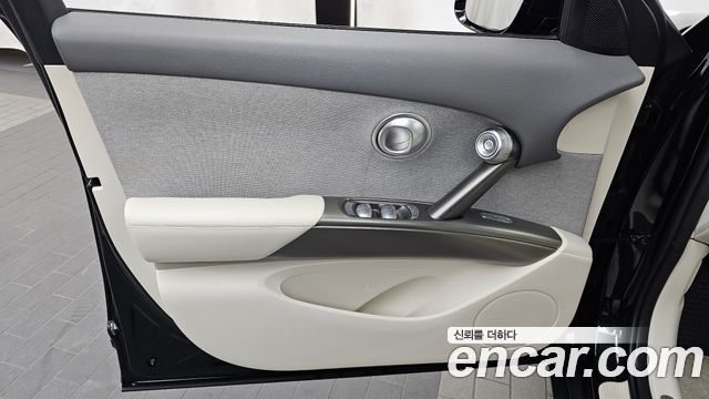 Genesis GV60 2022 — photo 14
