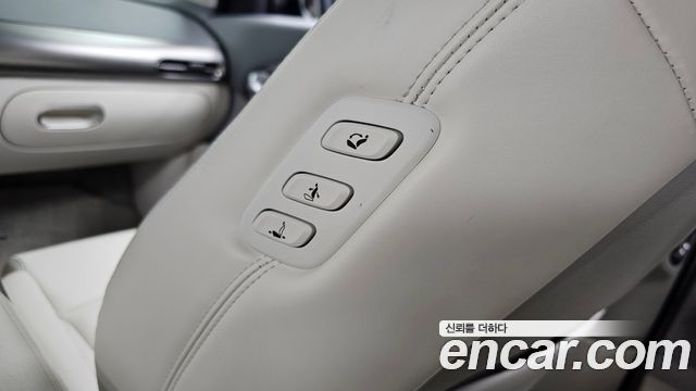 Genesis GV60 2022 — photo 30