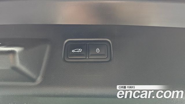 Genesis GV60 2022 — photo 32