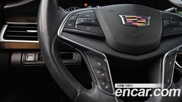 Cadillac CT6 2017 — photo 16