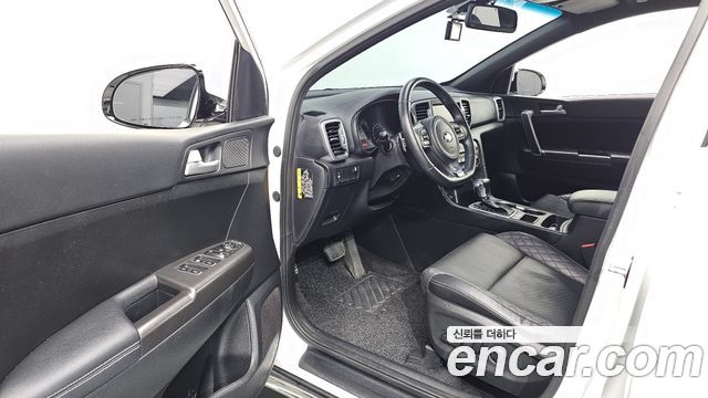 Kia Sportage 2018 — photo 10