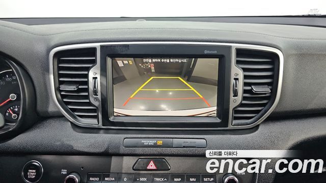 Kia Sportage 2018 — photo 17