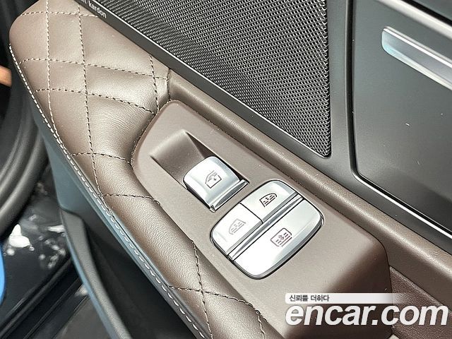 BMW 7-Series 2022 — photo 20