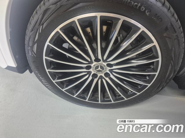 Mercedes-Benz GLC-Class 2026 — photo 5