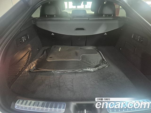 Mercedes-Benz GLC-Class 2026 — photo 18