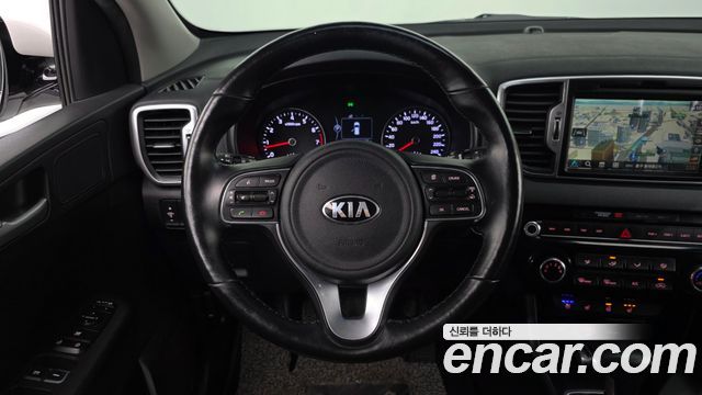 Kia Sportage 2018 — photo 19